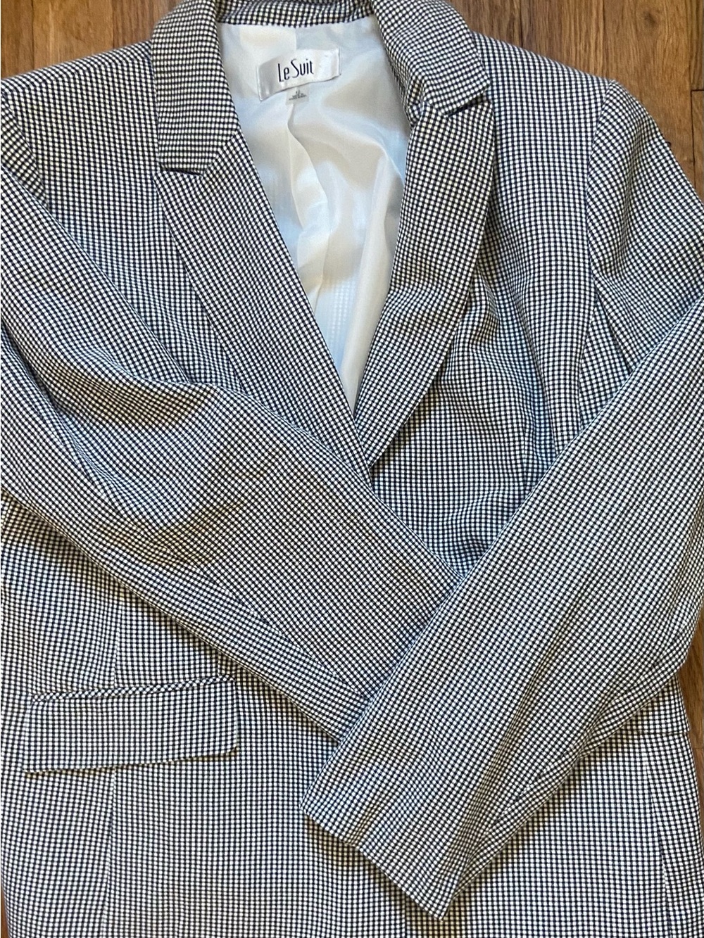 Le Suit Black and White Micro-Houndstooth Blazer